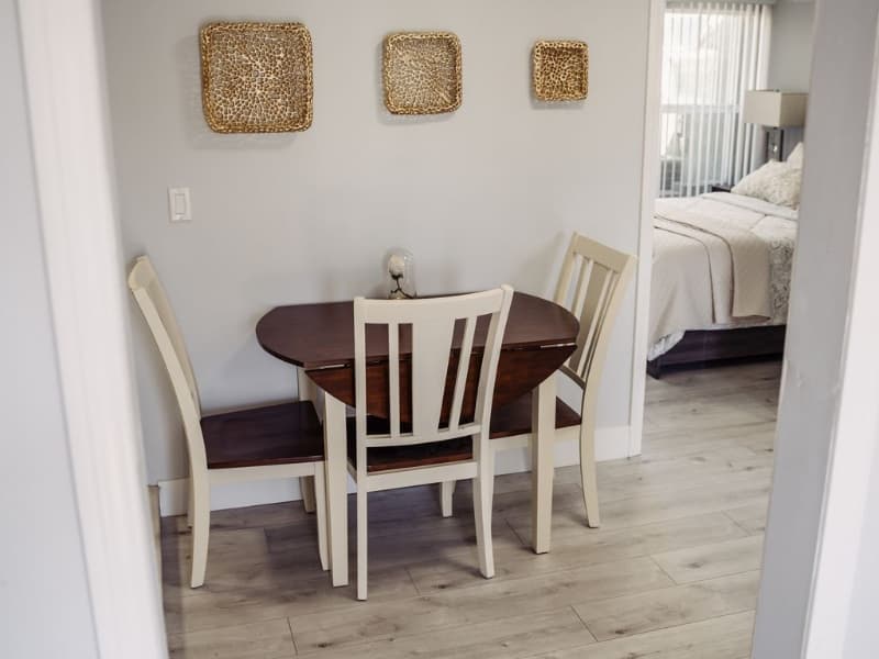 North Hollywood House: 10801 Hartsook St