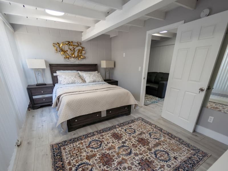 North Hollywood House: 10801 Hartsook St
