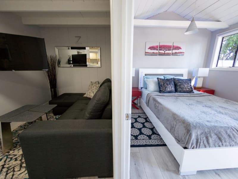 North Hollywood House: 10801 Hartsook St