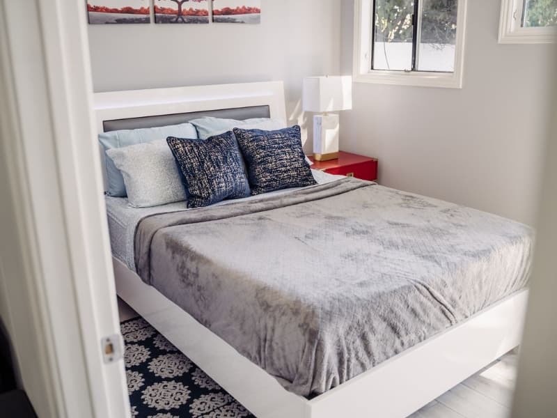 North Hollywood House: 10801 Hartsook St