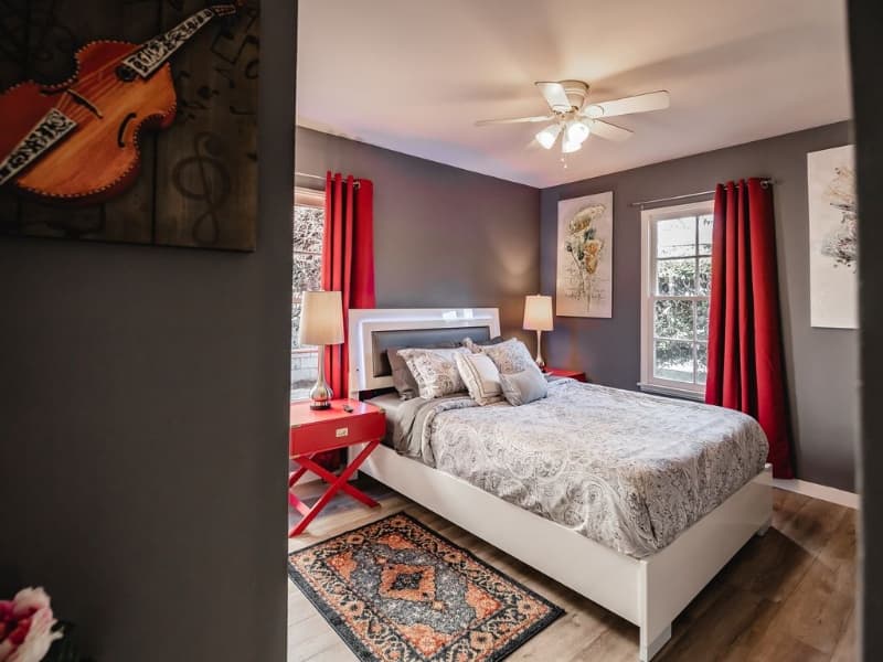 North Hollywood House: 5147 Riverton Ave