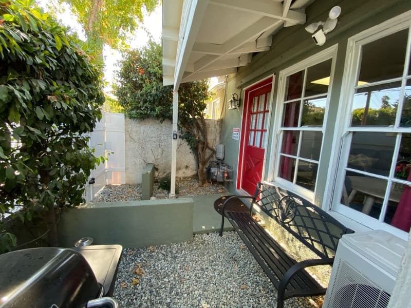 North Hollywood House: 5147 Riverton Ave