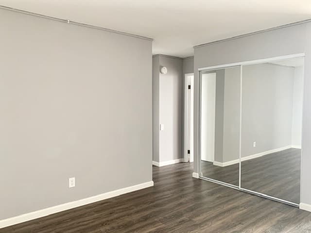 Albany Condo: 555 Pierce St