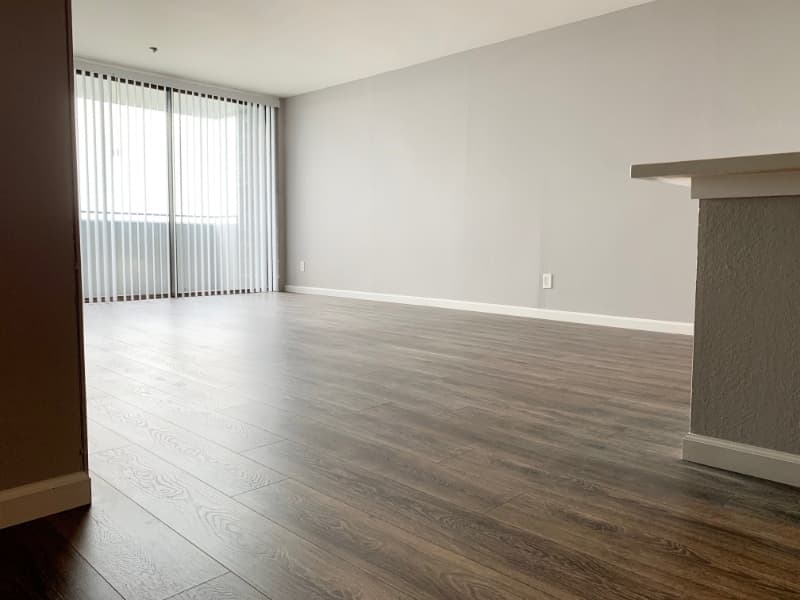 Albany Condo: 555 Pierce St