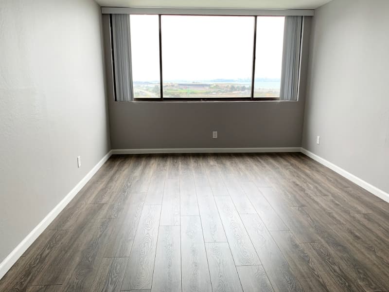Albany Condo: 555 Pierce St