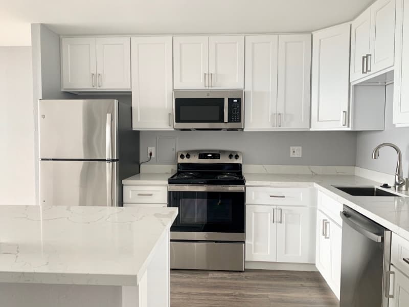 Albany Condo: 555 Pierce St