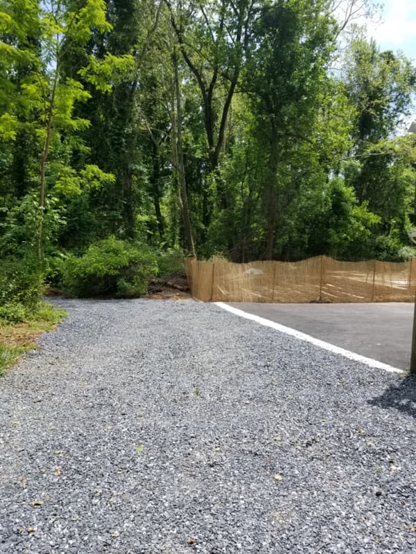 Bethesda Apartment: 7608 Carteret Rd