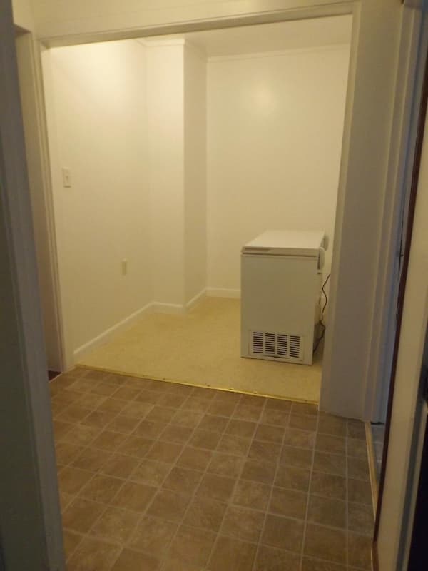 Milford Apartment: 37 County Road