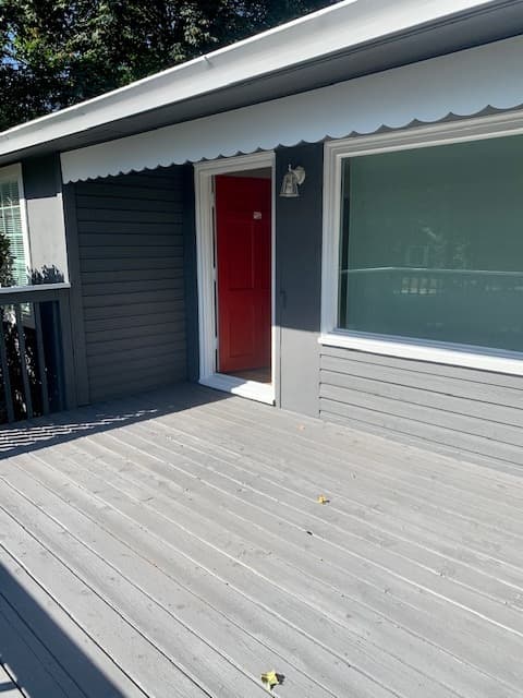 Portland House: 15720 SE Francis St