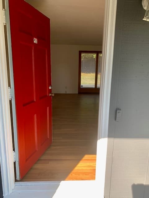 Portland House: 15720 SE Francis St