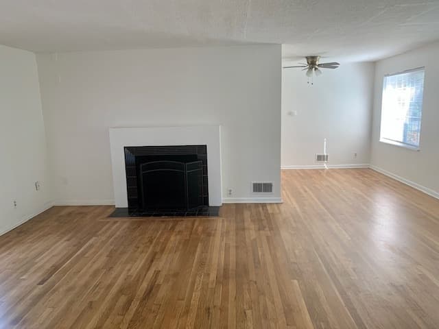 Portland House: 15720 SE Francis St