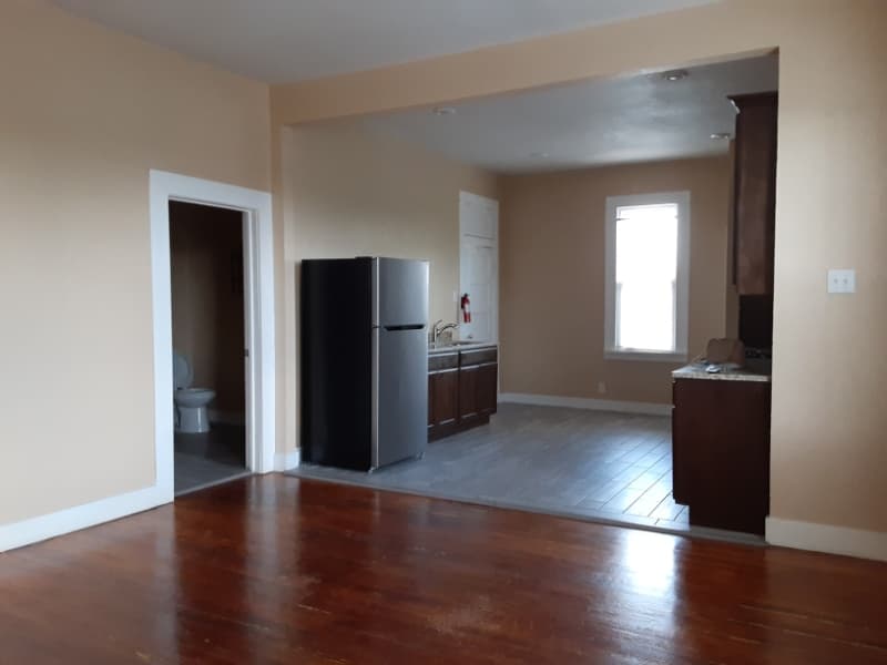 San Antonio Apartment: 1814 Mccullough Ave