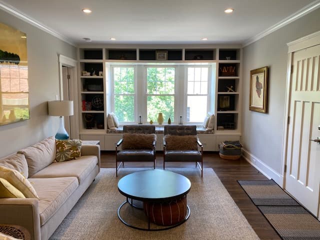 clayton Condo: 6324 Northwood Ave