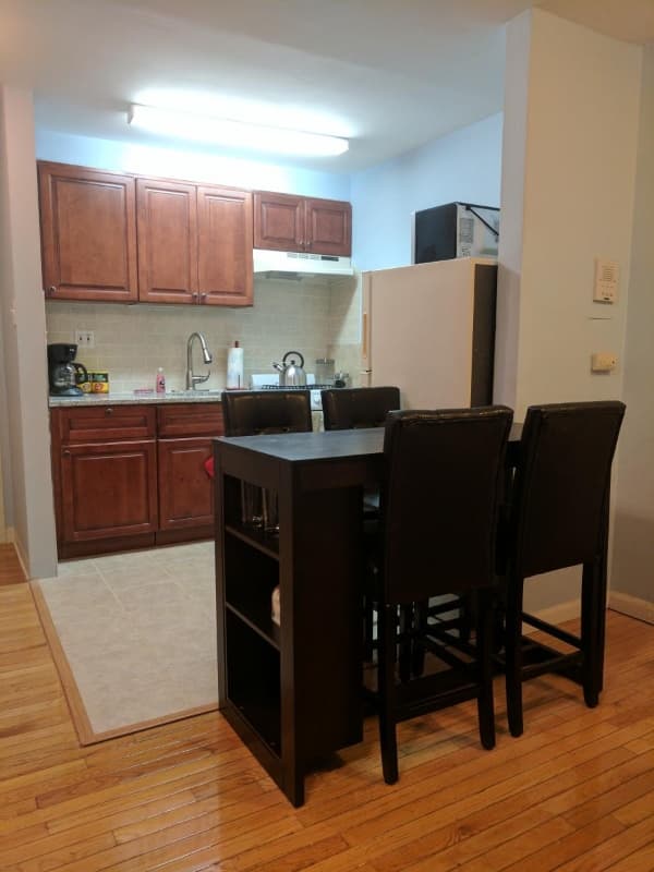Union City Condo: 120 32nd St.