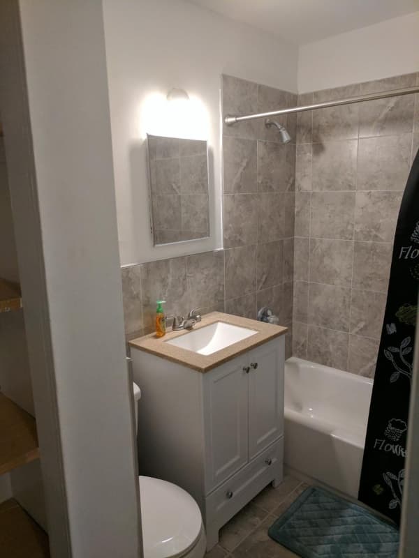 Union City Condo: 120 32nd St.