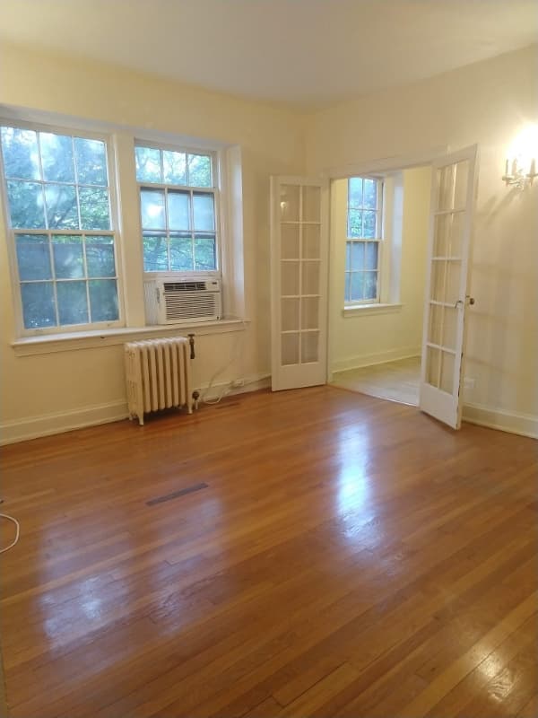 Washington Apartment: 5130 Connecticut Ave. NW