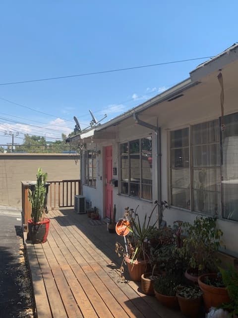 Los Angeles House: 2611 1/4