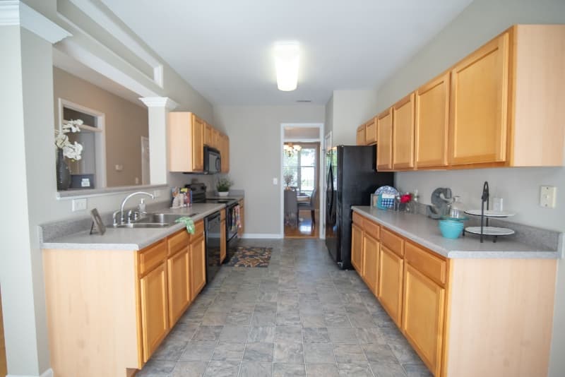 Raleigh House: 8000 Willowglen Dr