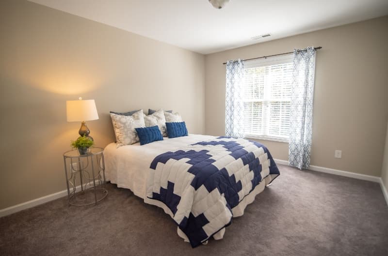 Raleigh House: 8000 Willowglen Dr
