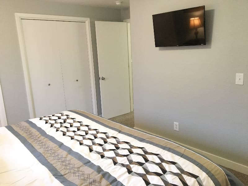 Keizer House: 3777 Woodward Ct, Keizer OR
