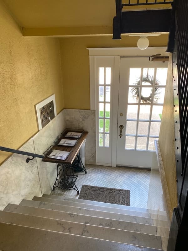 clayton Condo: 6324 Northwood Ave