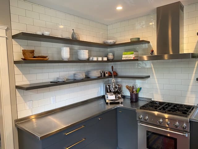 clayton Condo: 6324 Northwood Ave