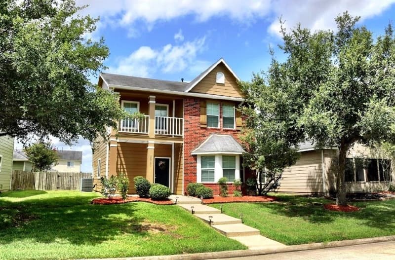 Katy House: 20706 Settlers Lake Cir N