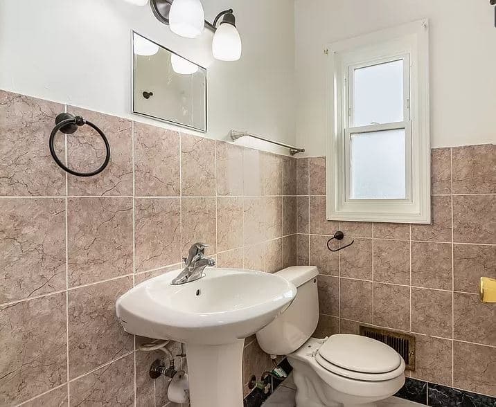 Mount Prospect Townhome: 615 Maple Ct