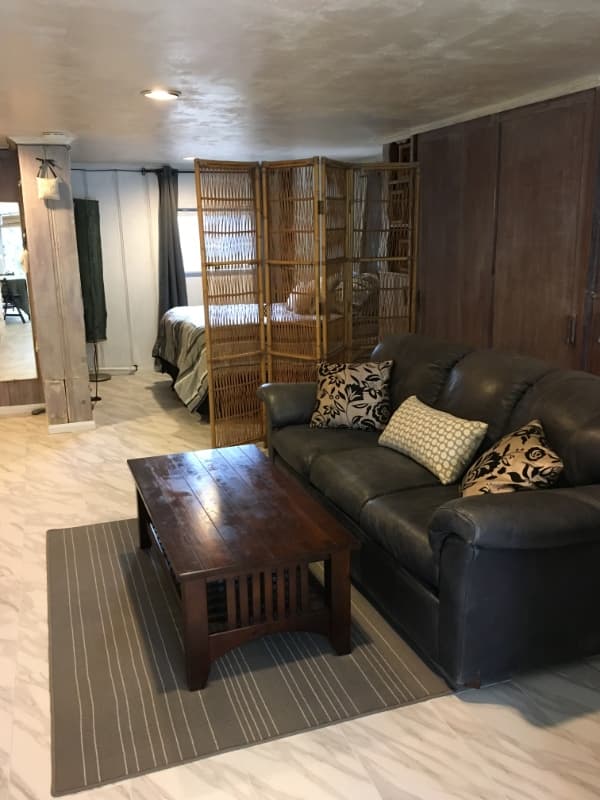 Vista Multiplex: 978 Phillips Streeet
