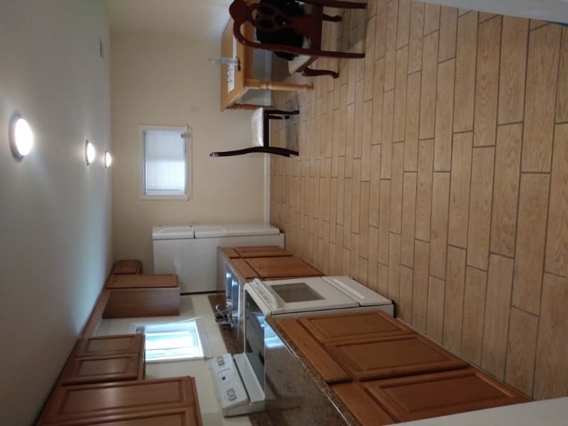 charleston House: 836 Magnolia rd