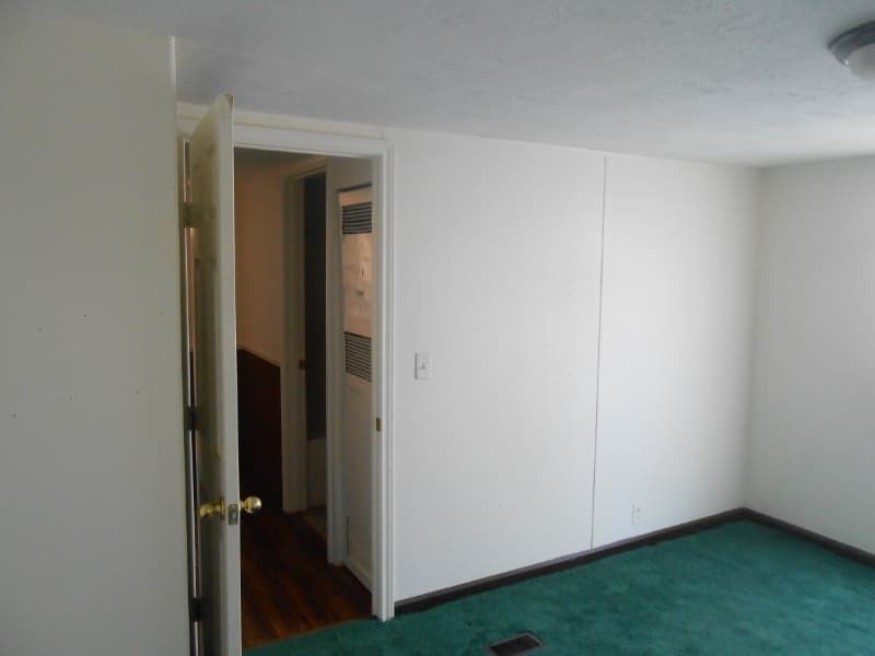 Splendora House: 24898 Lakewood Dr.