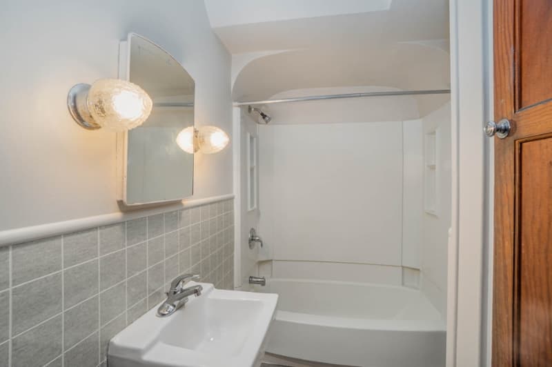 Mount Pleasant Multiplex: 806 S Douglas