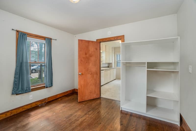 Mount Pleasant Multiplex: 806 S Douglas