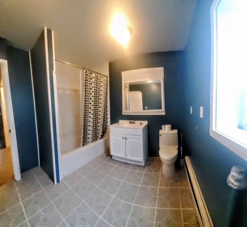 Milford Apartment: 37 County Road