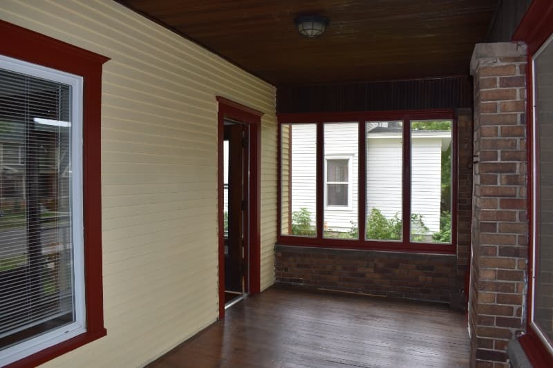 Mount Pleasant Multiplex: 1016 S University St