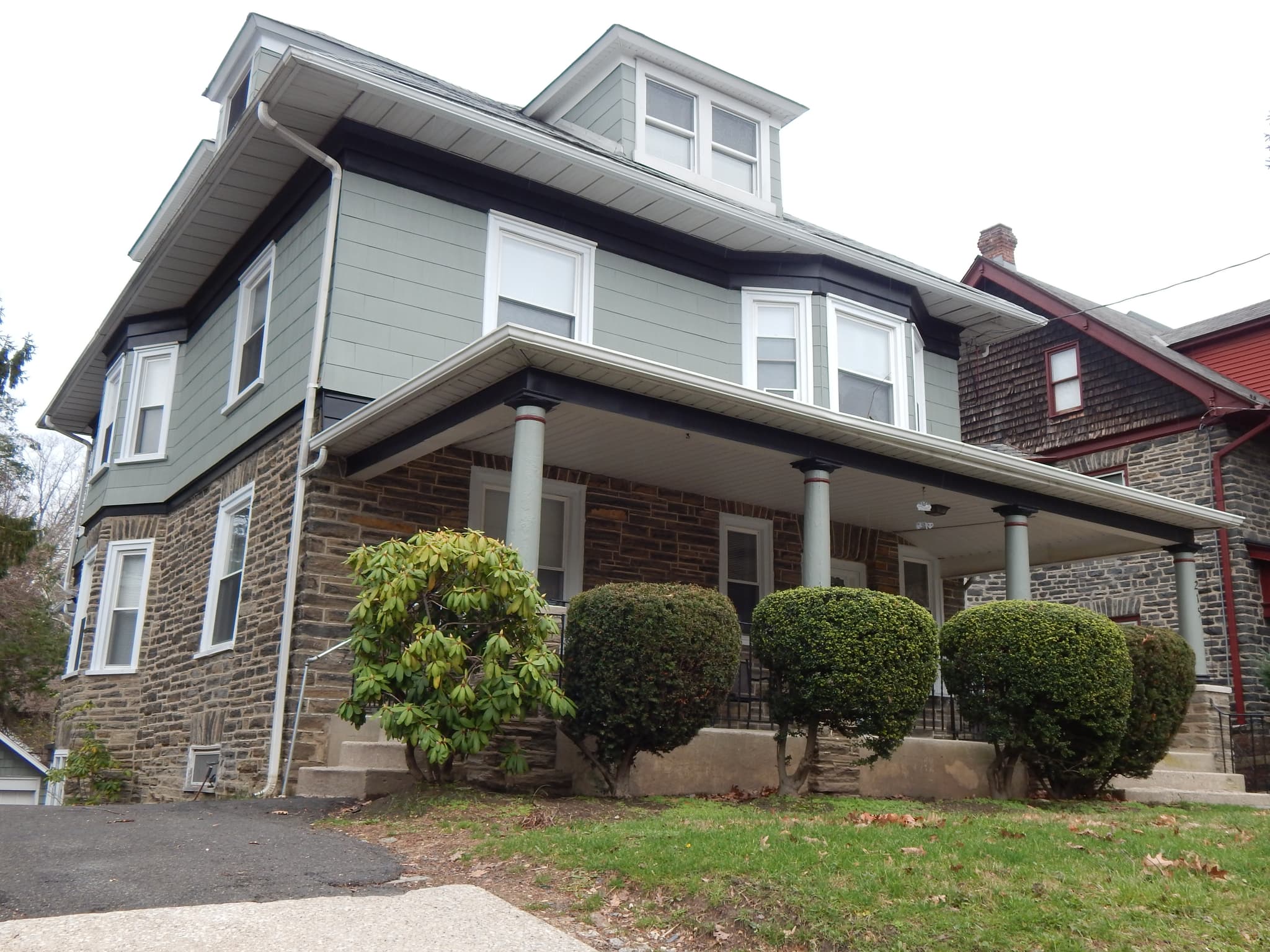 Jenkintown Apartment: 215 Washington Ln