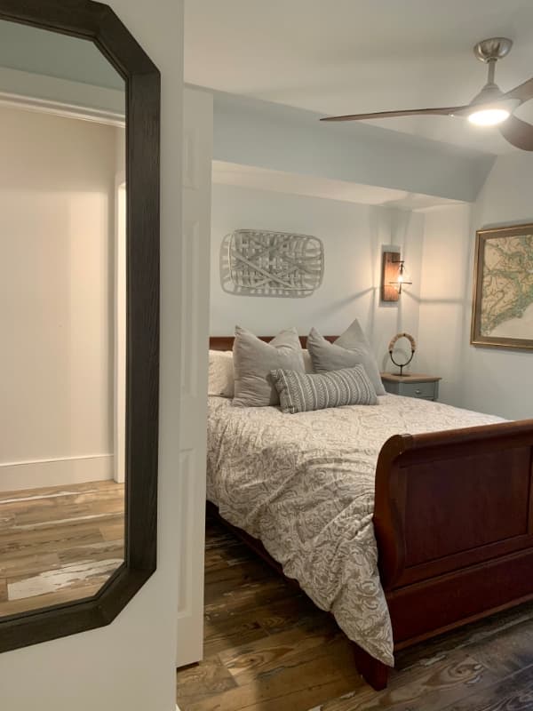 Charleston Apartment: 14 Elizabeth St