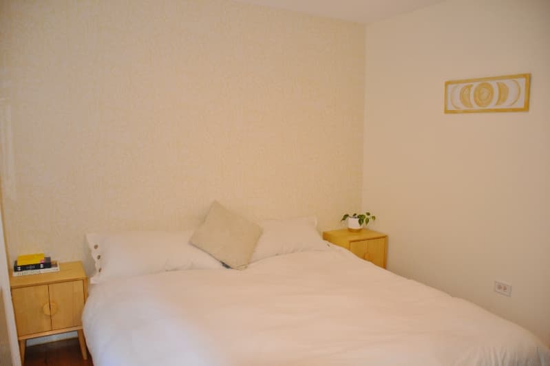 Evanston Condo: 540 Hinman Ave