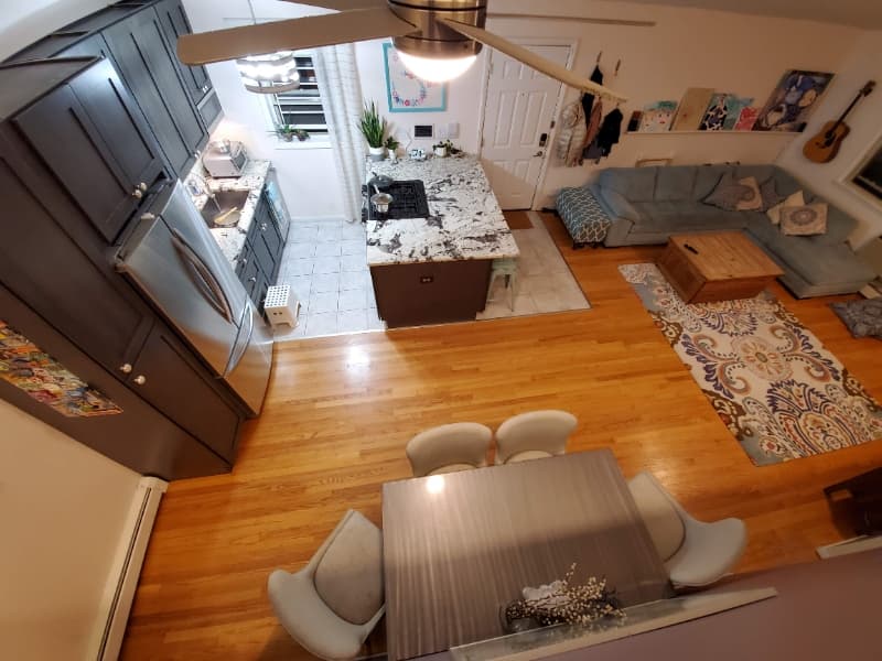 Evanston Condo: 540 Hinman Ave