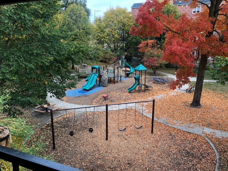Evanston Condo: 540 Hinman Ave
