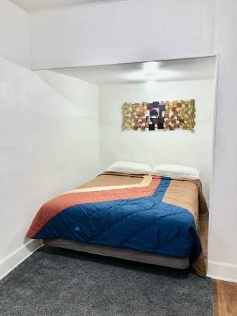 Rapid City Apartment: 210 E North St