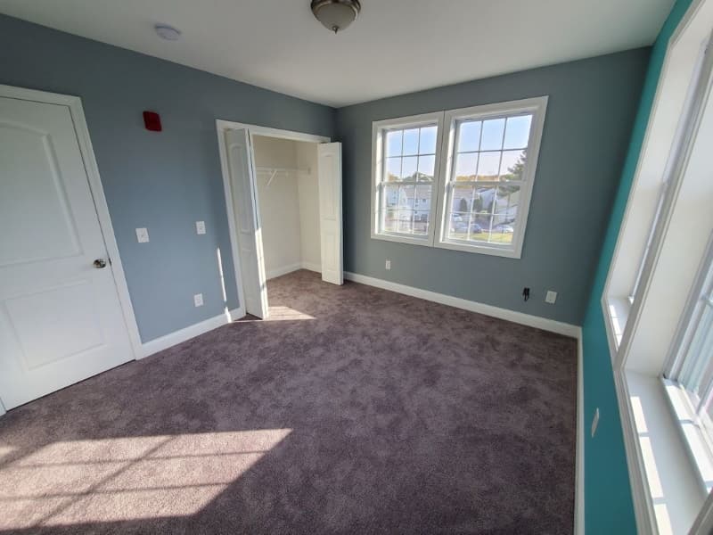 East providence Apartment: 50 Village green South