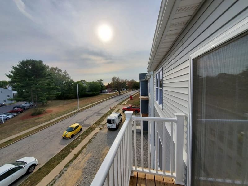 East providence Apartment: 50 Village green South