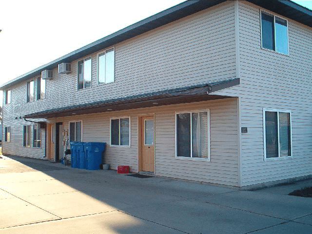 Winona Apartment: 560 Main Street