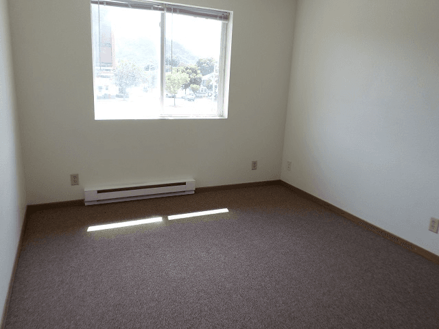 Winona Apartment: 560 Main Street