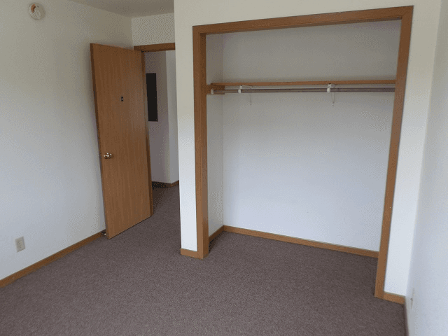 Winona Apartment: 560 Main Street