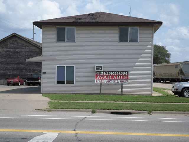 Winona Apartment: 560 Main Street