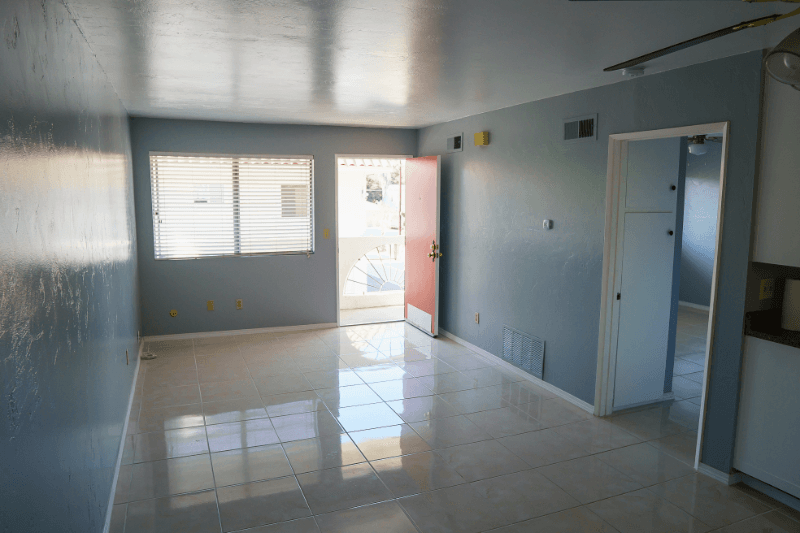 El Cajon Apartment: 335 Claydelle Ave