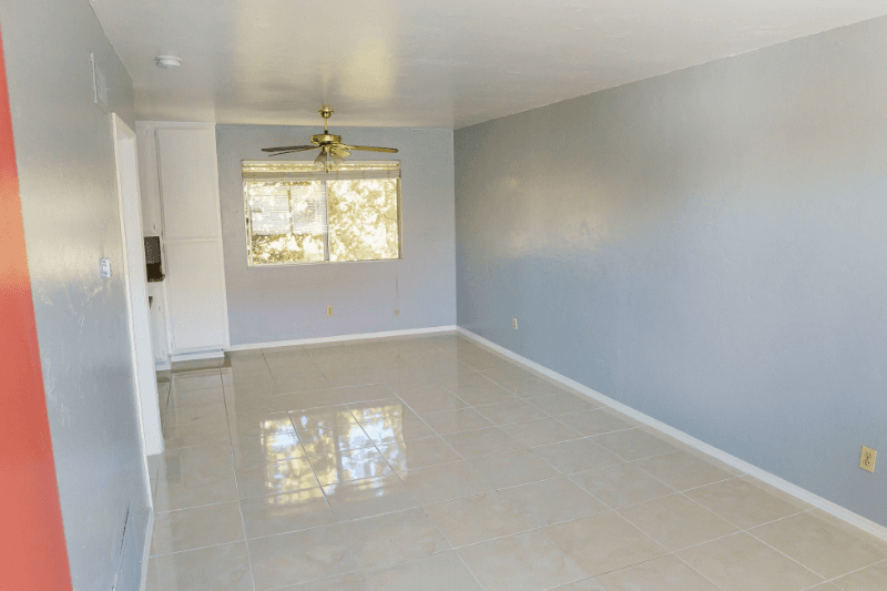 El Cajon Apartment: 335 Claydelle Ave