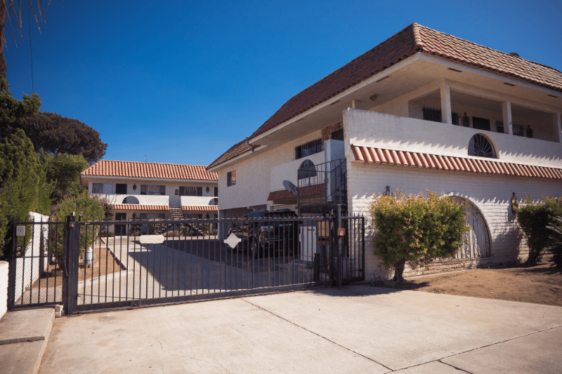 El Cajon Apartment: 335 Claydelle Ave